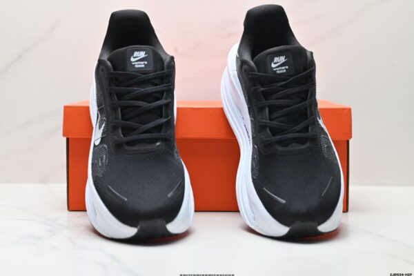 Nike Vomero Premium Running Shoes, Comfortable, Shock Absorbing and Anti-slip, Low-top Style - Image 5