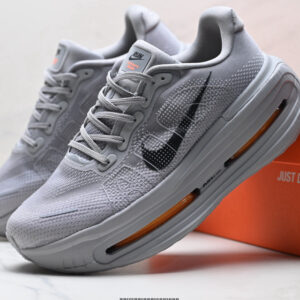 Nike Vomero Premium Running Shoes, Comfortable, Shock Absorbing and Anti-slip, Low-top Style