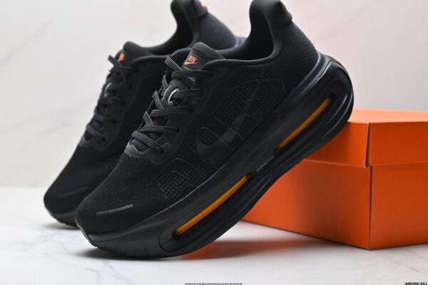Nike Vomero Premium Running Shoes, Comfortable, Shock Absorbing and Anti-slip, Low-top Style